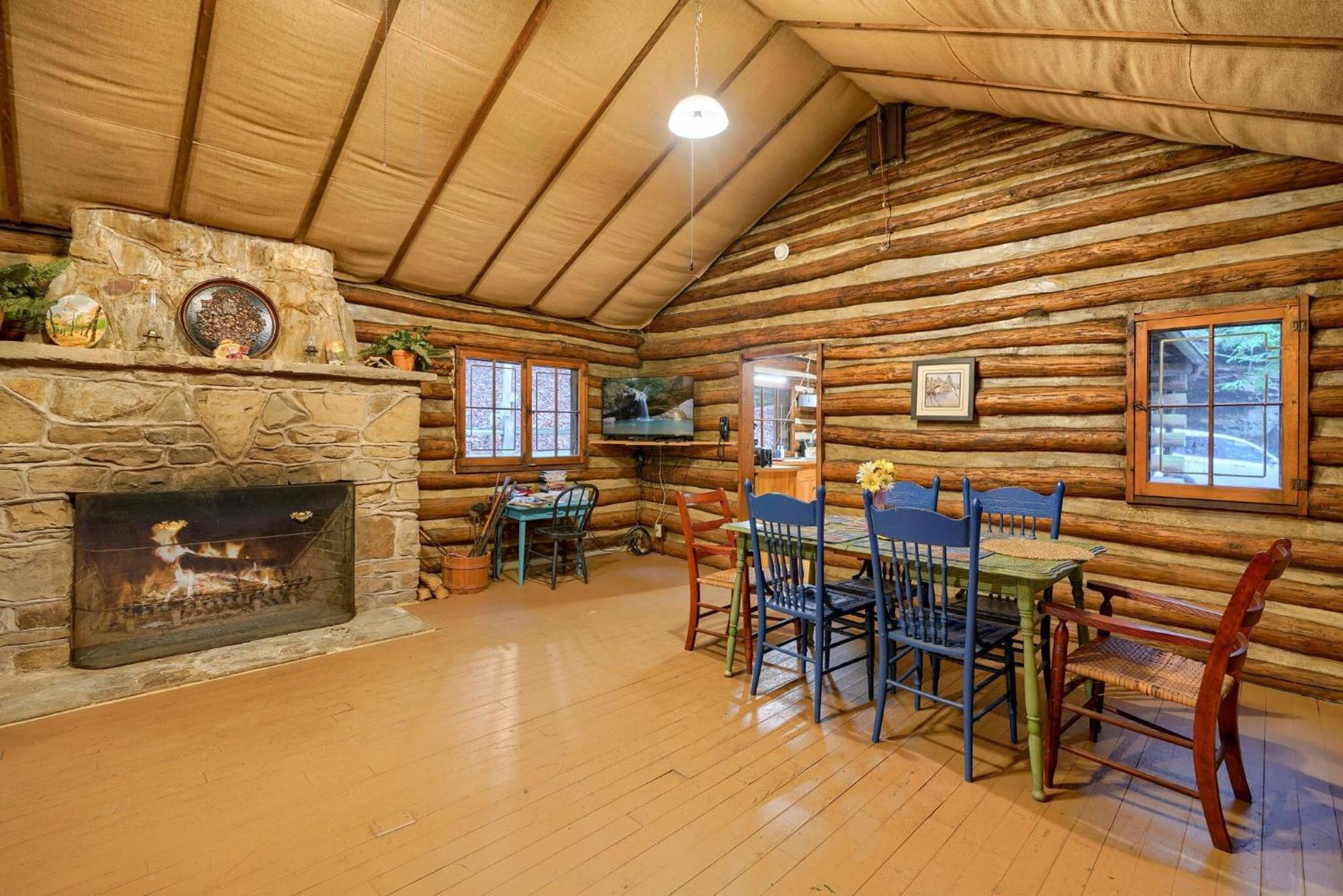 Russell Cabin Логан Экстерьер фото